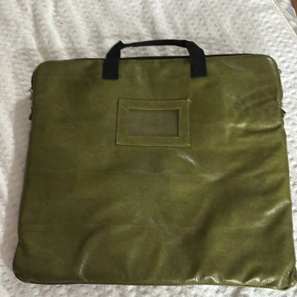 Green computer bag - Picture 2 of 3